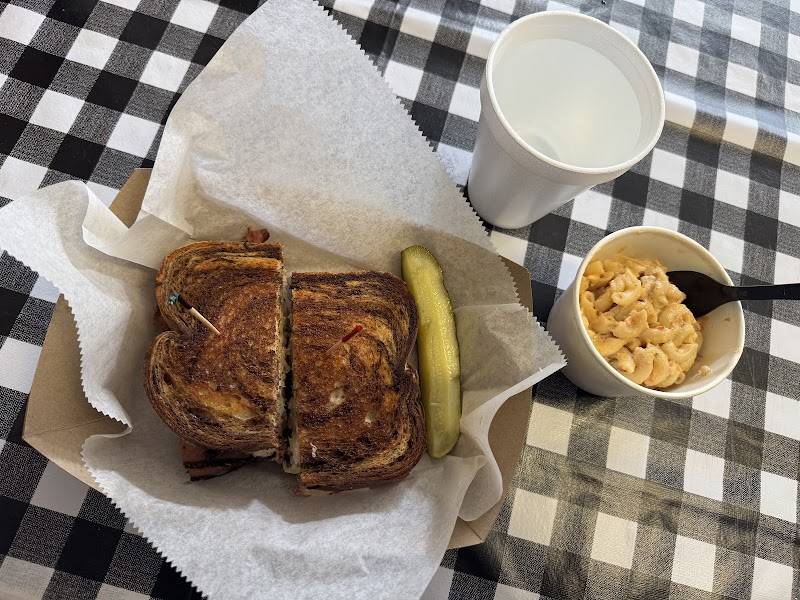 Main St. Deli